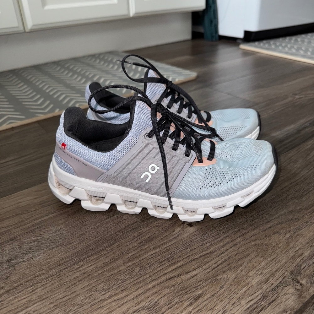 On Cloudswift 3 AD Heather/Fade Women’s 7 Running Shoes AS IS